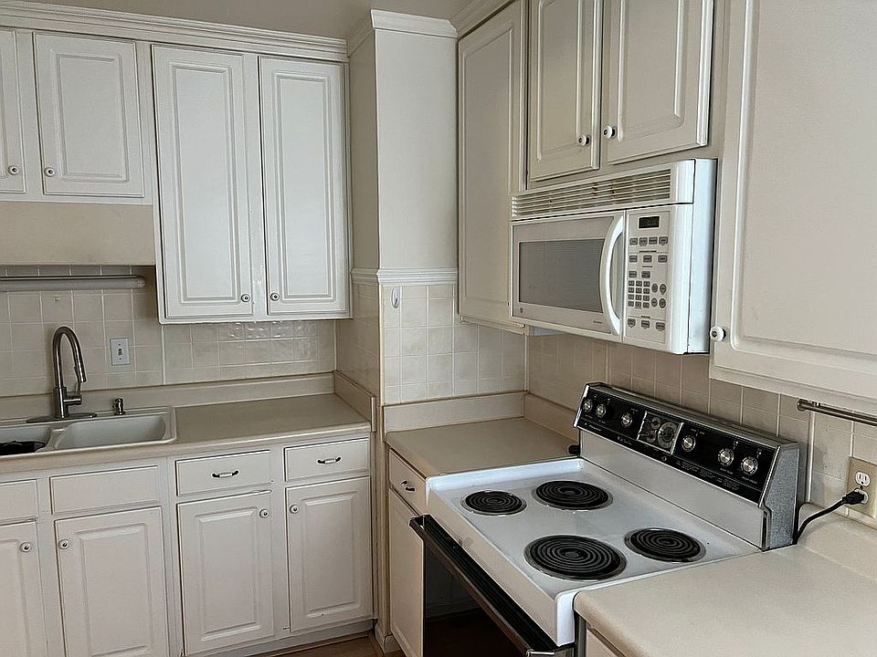1st image of 501 N Fairbanks Ave