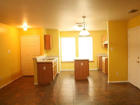 5th image of 9003 Mission Pass