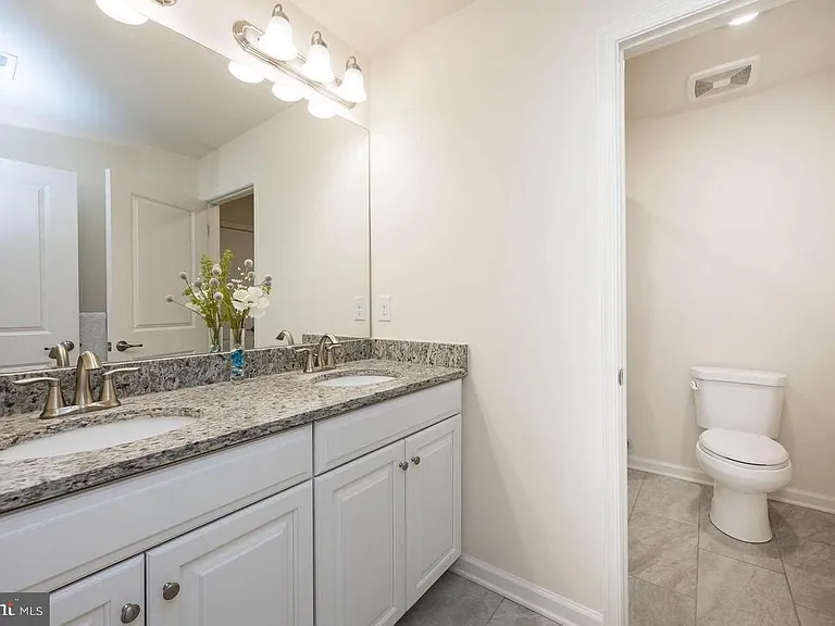 427 Lee Pl — Photo 25