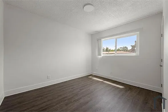 14626 Blythe St #10 — Photo 15