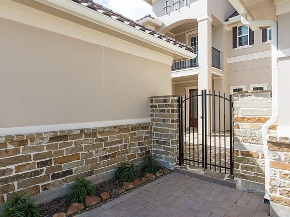 2nd image of 25535 Millbrook Bend Ln