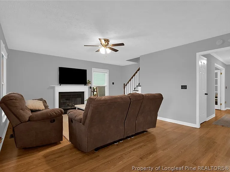 1928 Daphne Cir — Photo 8