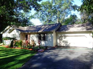 1140 Goldenrod Dr, Houghton Lake, MI