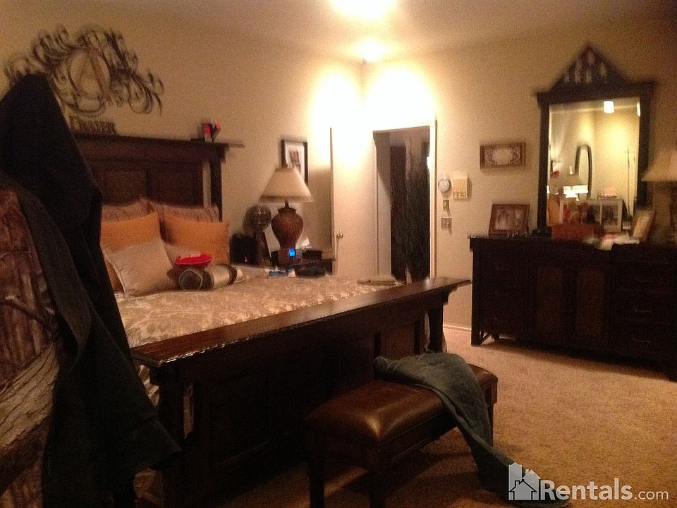 2nd image of 12813 Deerfield Cir