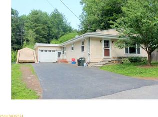 14 Imelda St, Lewiston, ME 04240