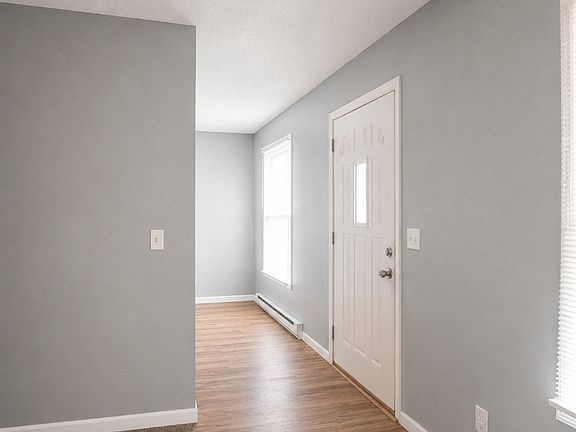 3rd image of 720 Grant Ave