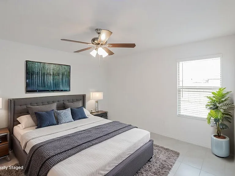 1149 Crestview Dr — Photo 10