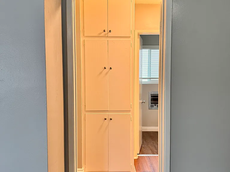 10134 Scott Ave #8 — Photo 11