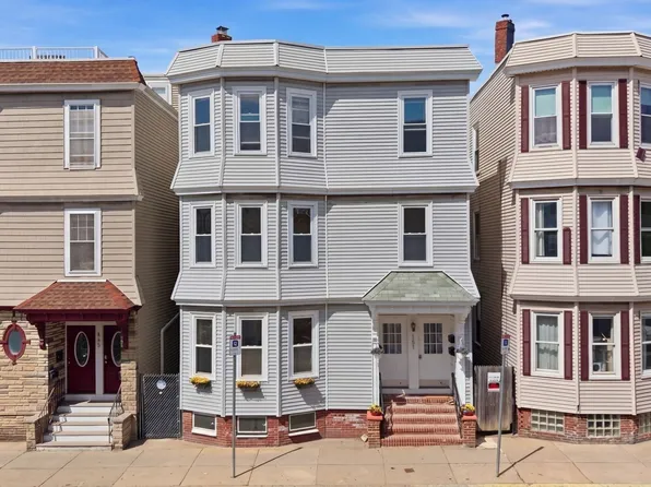 151 L St, South Boston, MA 02127