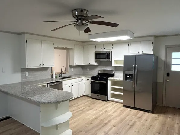 2546 Ardsley Dr, Durham, NC 27704