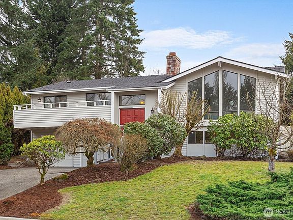 4th image of 5207 154th Avenue NE