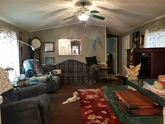 4th image of 143 Southlake Dr