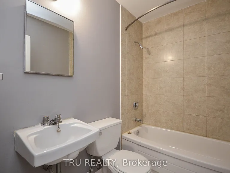 2428 Iris St #A — Photo 9