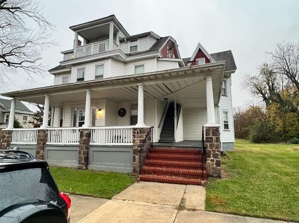 290 Kings Hwy APT C