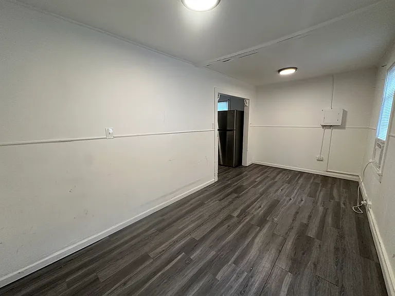 4205 Albany St — Photo 5