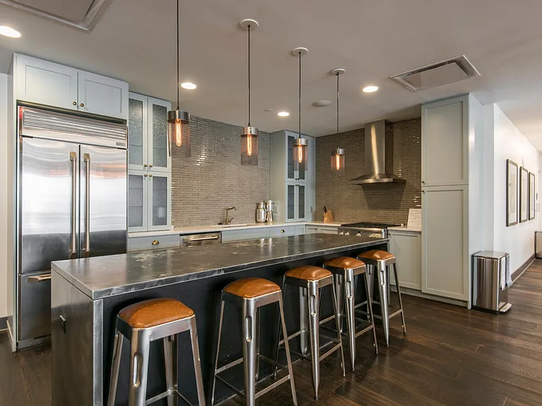 The Latham at Seventeenth — Photo 13