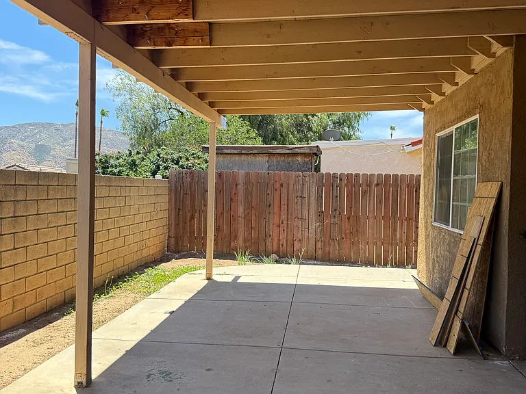 544 Navajo Dr — Photo 8