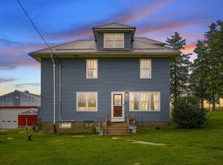 21730 N Cascade Rd, Bernard, IA 52032