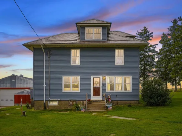 21730 N Cascade Rd, Bernard, IA 52032