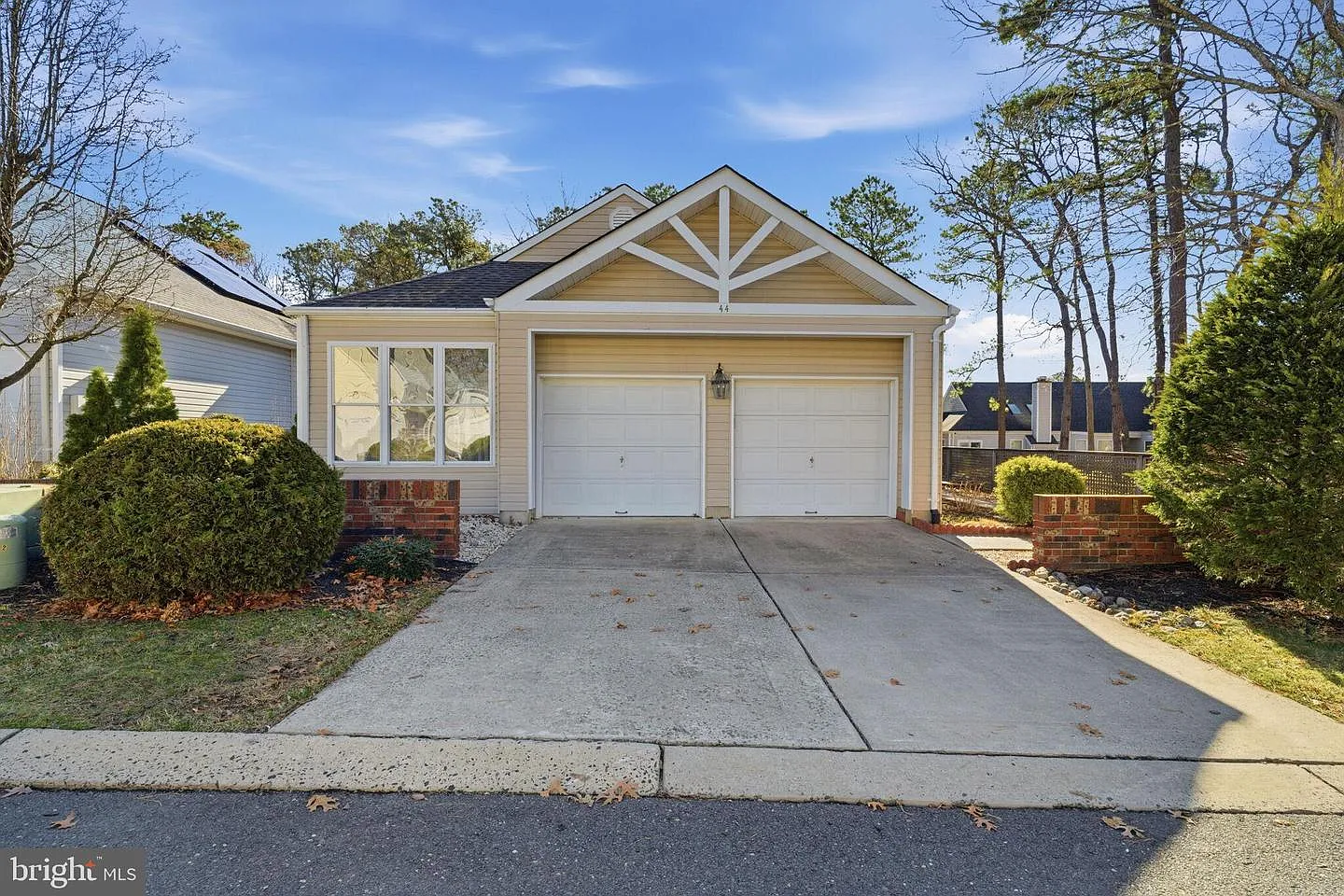 44 Summerhill Dr photo 1