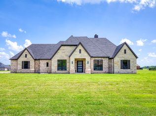 1355 Canyon Lake Rd, Wills Point, TX 75169