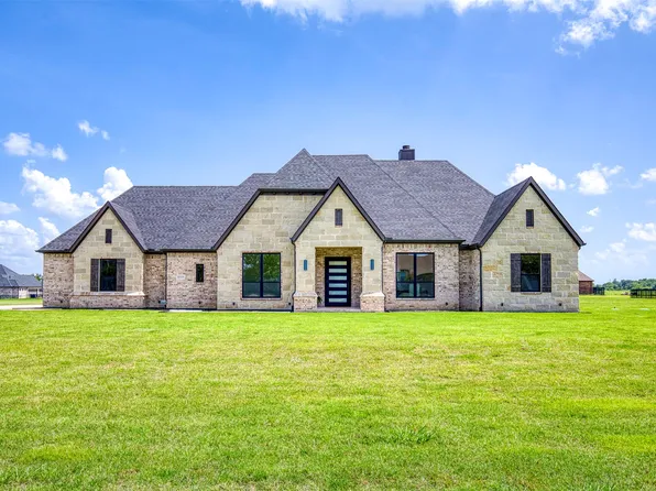 1355 Canyon Lake Rd, Wills Point, TX 75169