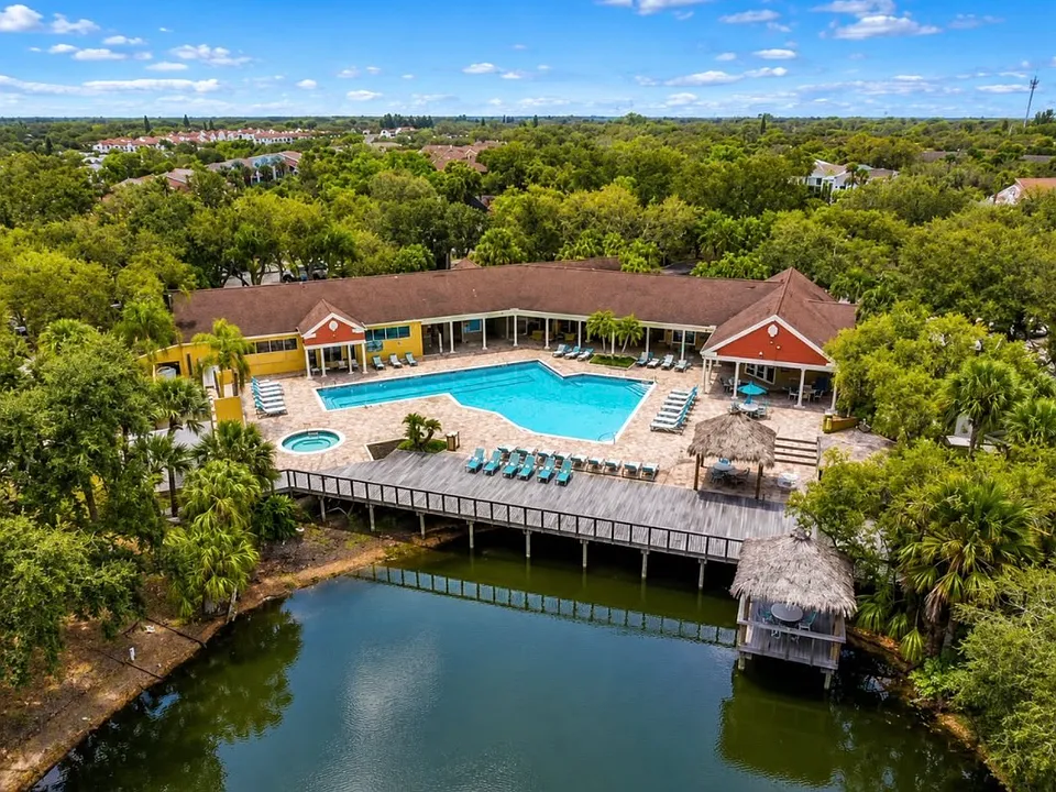 5553 Baywater Dr