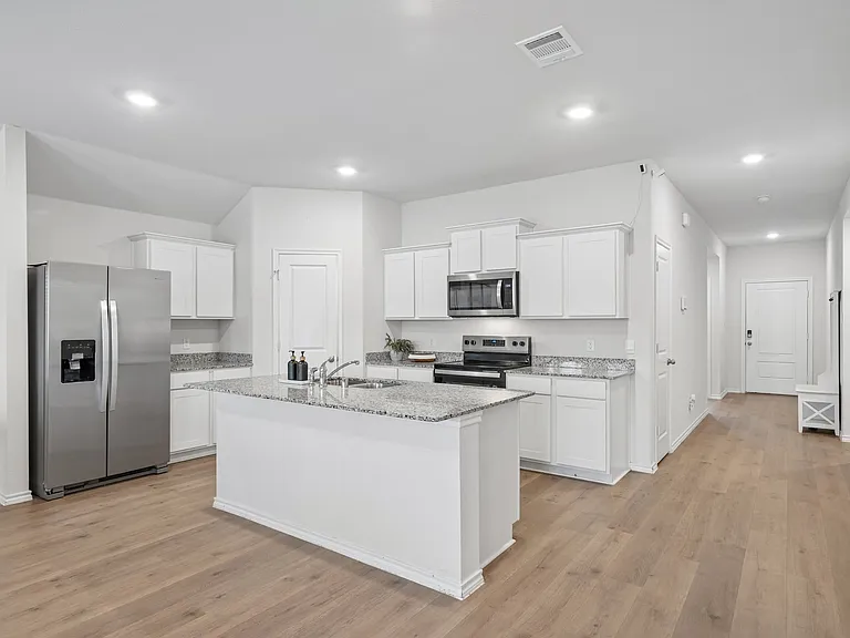 3924 Pinebluff Ln — Photo 12