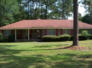 325 Meadowlark Cir, Statesboro, GA 30461