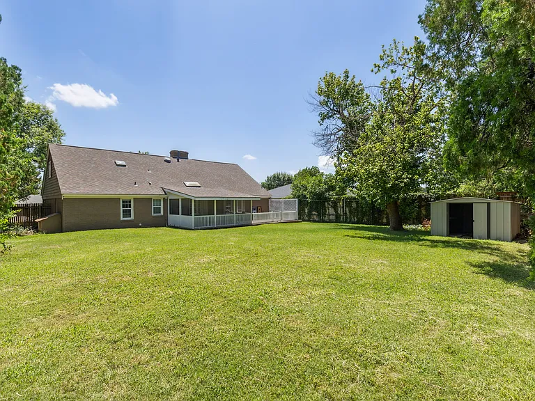 1101 Glenwood Ave — Photo 49