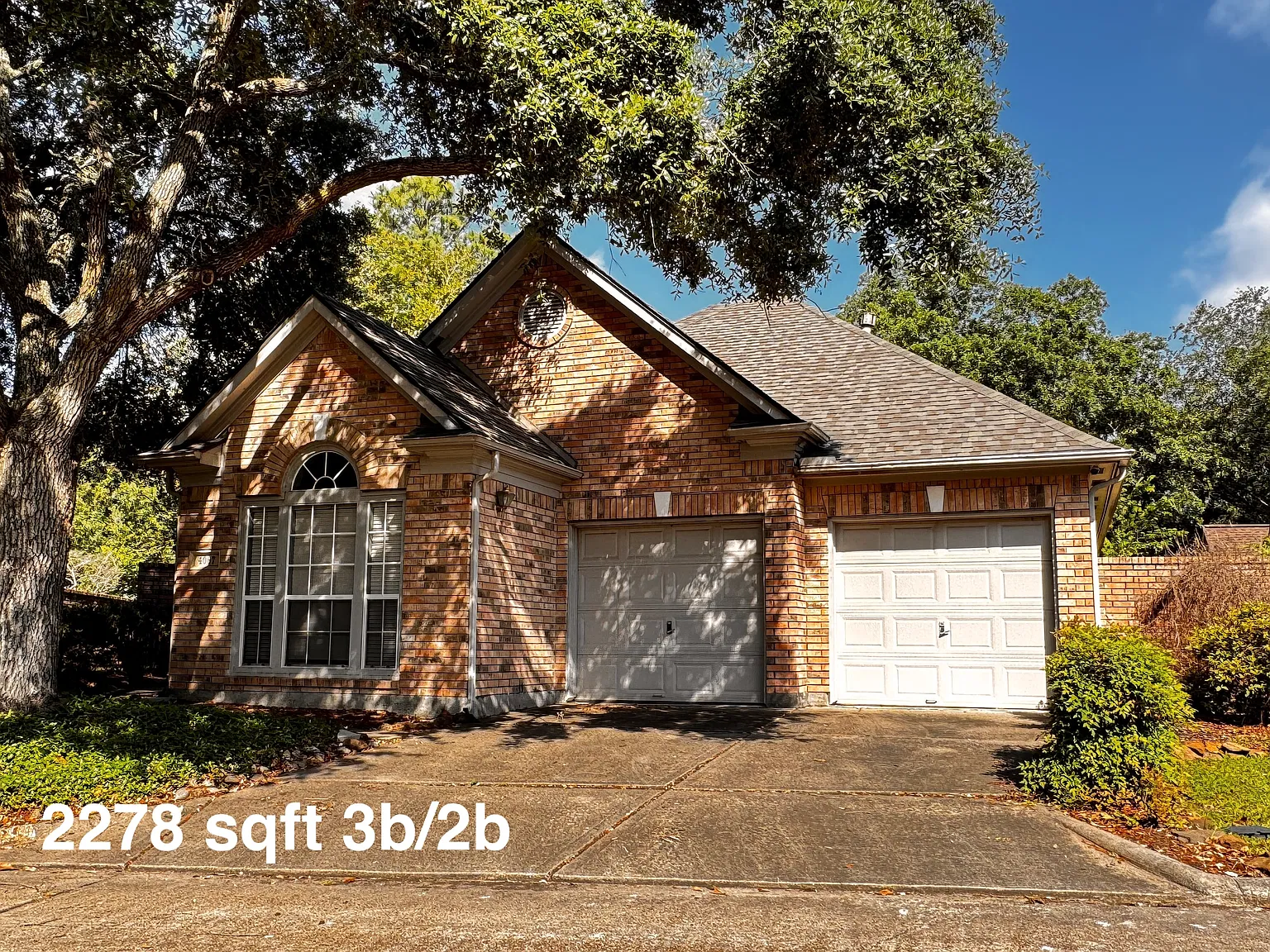 3 bed, 2278 sqft, $2,220 — Photo 1
