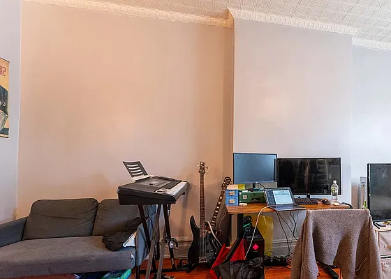 Rented by Brickview NYC Realty NYV LLC | media 2