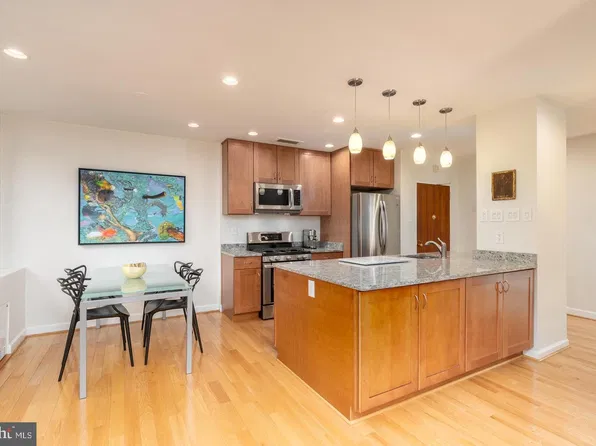 2475 Virginia Ave NW #103, Washington, DC 20037