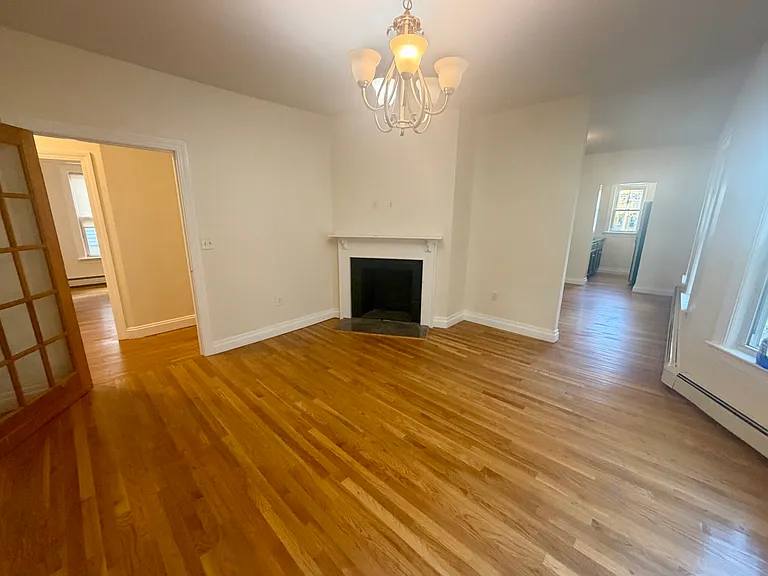 19 Banks St #1A — Photo 12