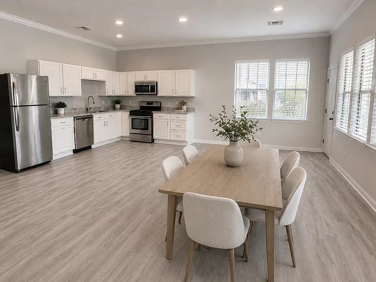 928 Ferry Rd #101 — Photo 5