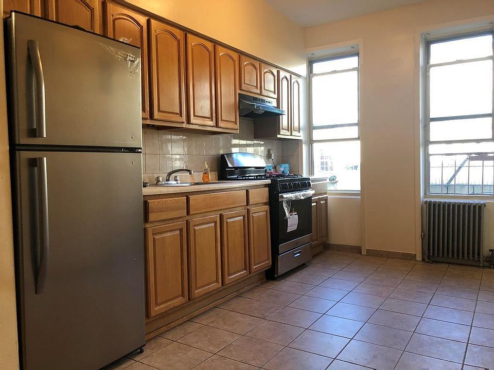 1st image of 3033 41st St APT 2L