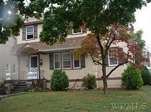 2nd image of 72 Bradley Rd