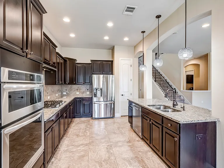 16009 Jeffs Ln — Photo 14