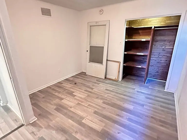 5023 Walnut Street — Photo 15