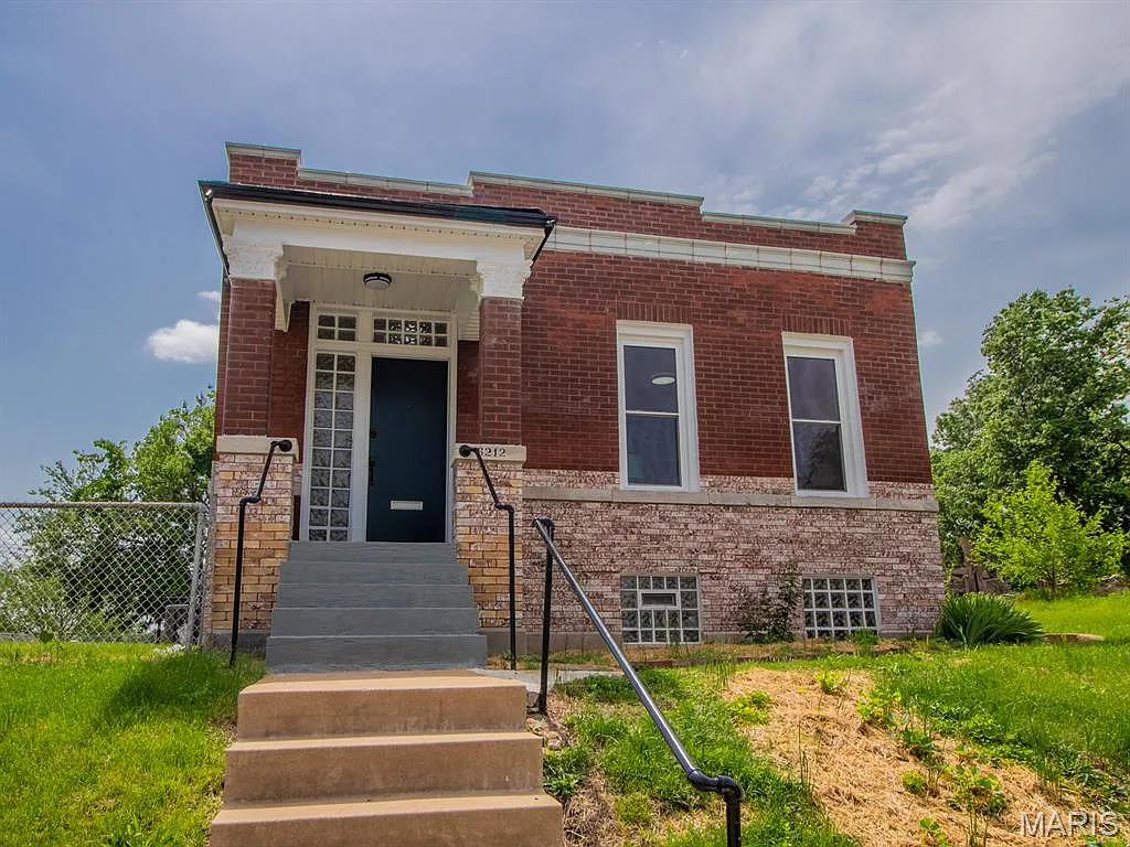6212 Michigan Ave photo 1