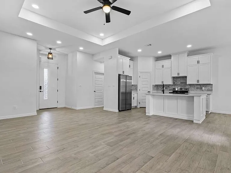 113 Hope Dr — Photo 13