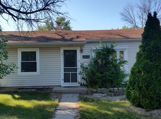 216 Belmont Dr, Romeoville, IL 60446