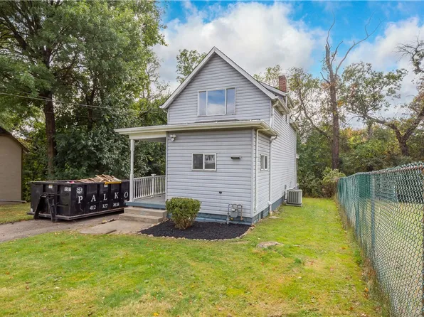 124 Park Way, White Oak, PA 15131