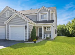 24 Ronan Ct, Lake In The Hills, IL 60156