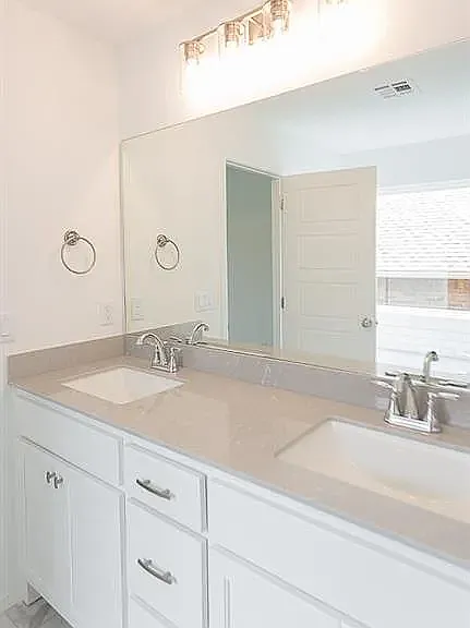 8205 NW 151st Ter — Photo 12
