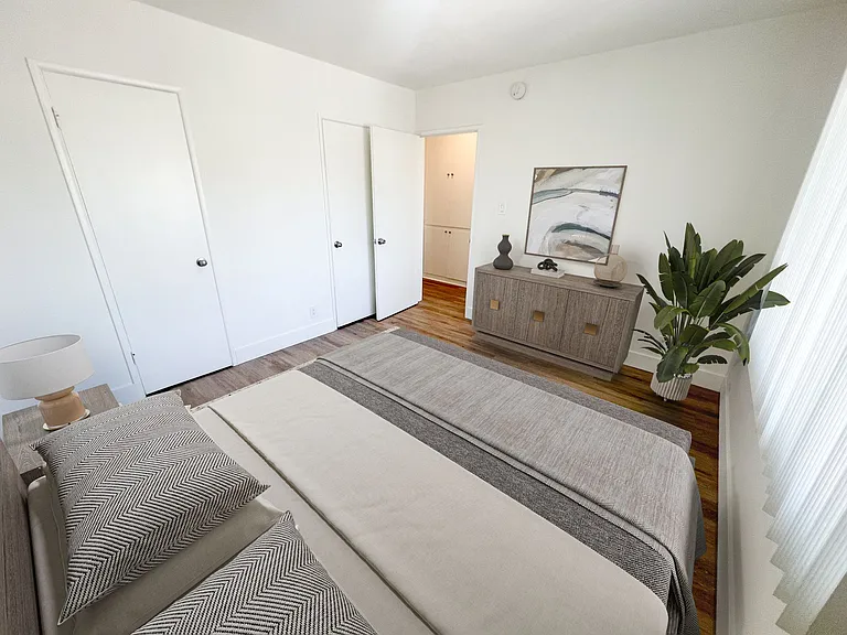 6205 Fulton Ave — Photo 12
