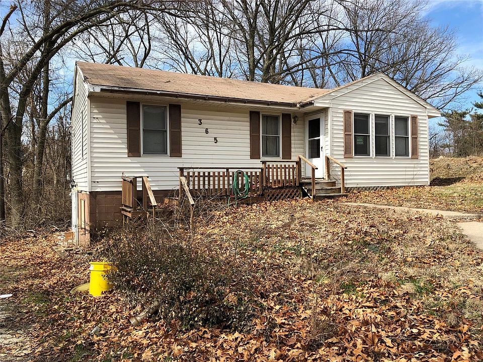 1st image of 365 Kennedy Dr