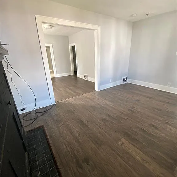 781 Gladstone Ave — Photo 5