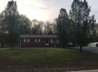 401 Cherokee Ln, Huntingdon, TN 38344