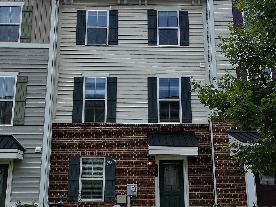 602 N Atwater Dr
